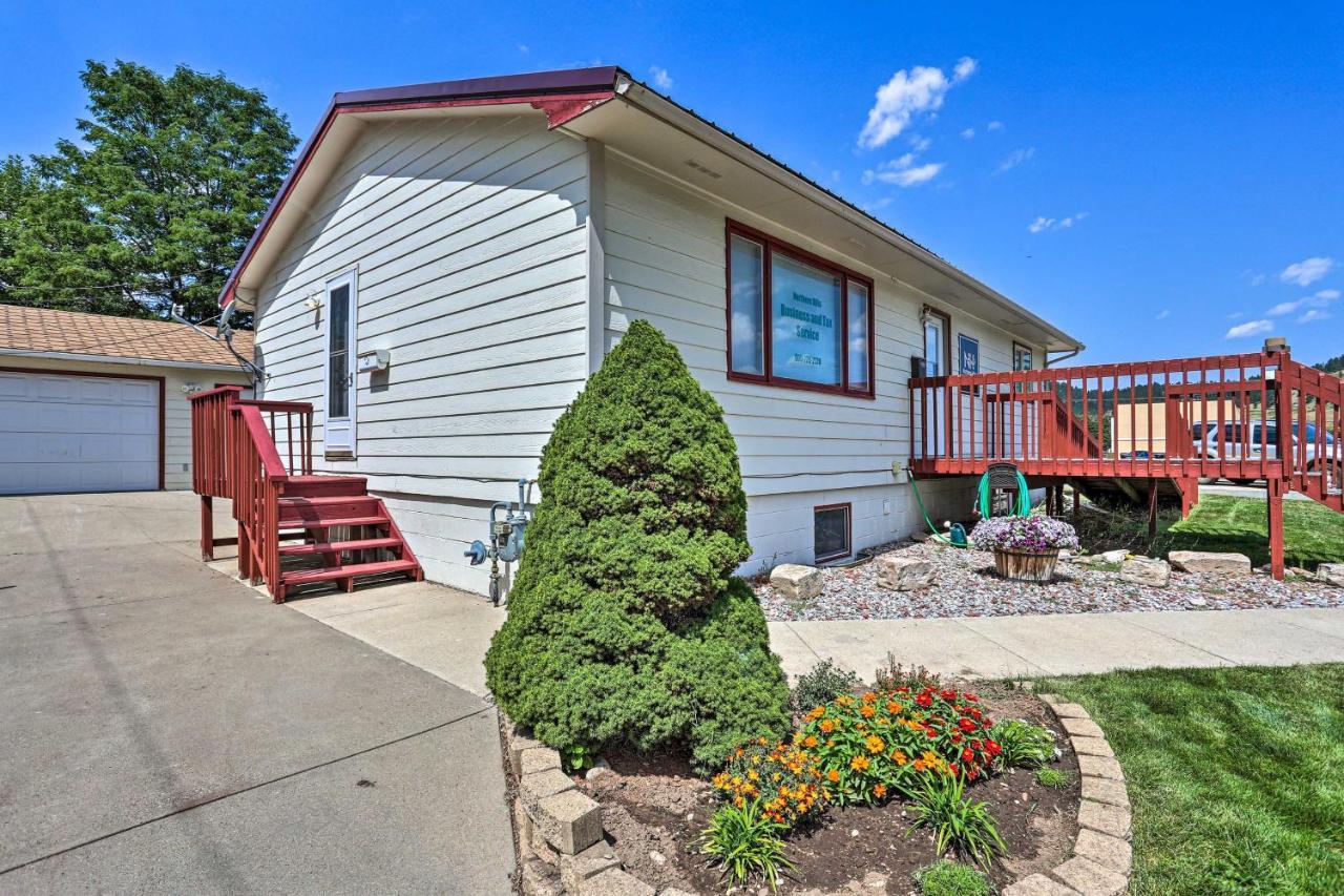 Centrally Located Sturgis Apt On Main St With Garage Bagian luar foto
