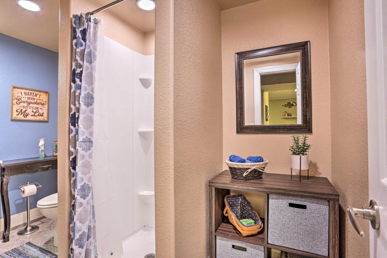 Centrally Located Sturgis Apt On Main St With Garage Bagian luar foto